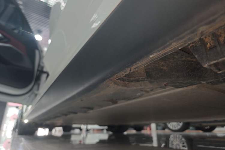 Used BMW i3 2022 eDrive 35 L Left Side Sill