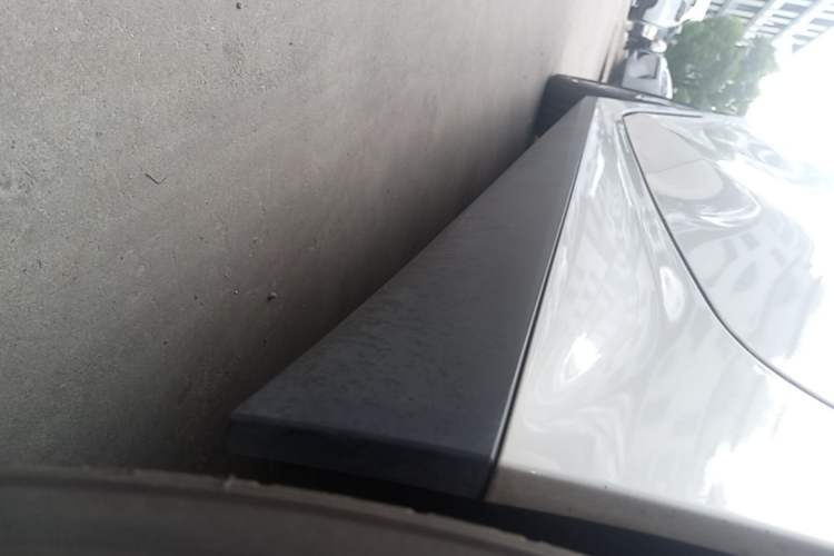Used BMW i3 2022 eDrive 35 L Left Side Sill