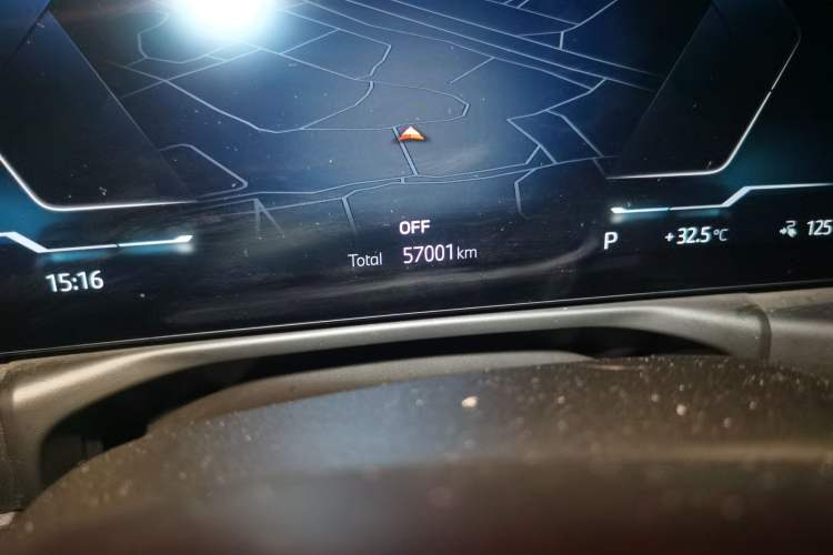 Used BMW i3 2022 eDrive 35 L Odometer Close Up