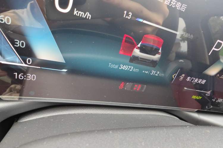 Used BMW i3 2022 eDrive 35 L Odometer Close Up