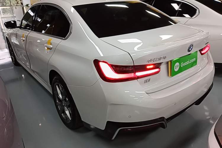Used BMW i3 2022 eDrive 35 L Rear Left 45 Deg