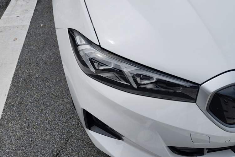 Used BMW i3 2022 eDrive 35 L Right Front Headlight