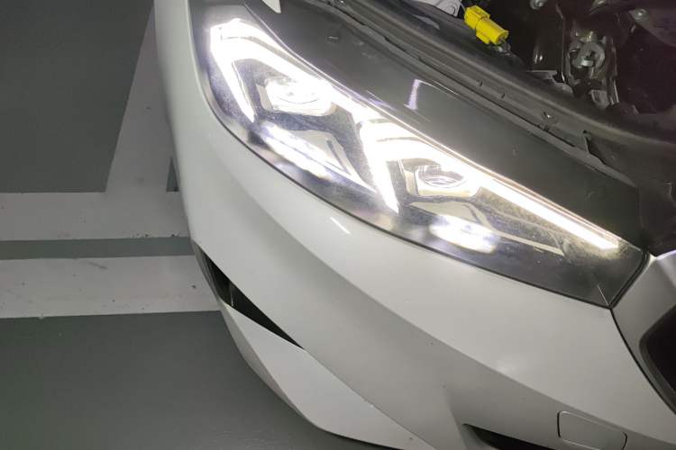 Used BMW i3 2022 eDrive 35 L Right Front Headlight