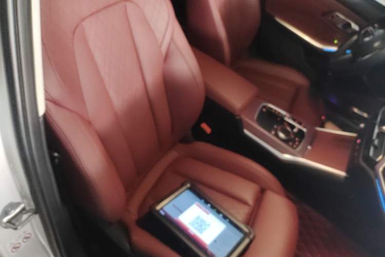 Used BMW i3 2022 eDrive 35 L Right Front Seat