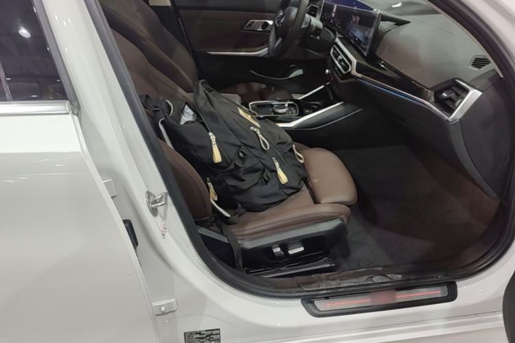 Used BMW i3 2022 eDrive 35 L Right Front Seat