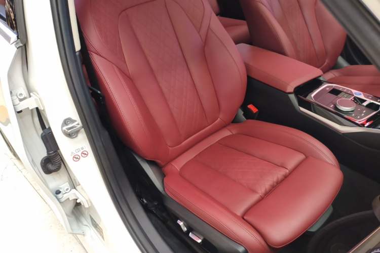 Used BMW i3 2022 eDrive 35 L Right Front Seat
