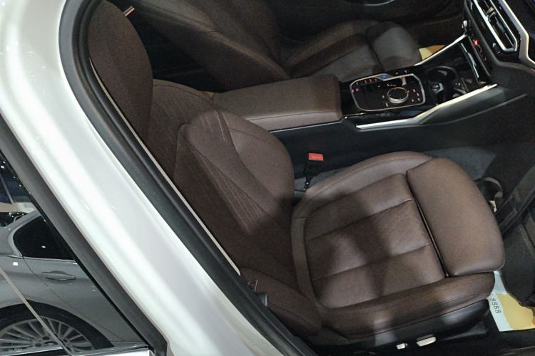 Used BMW i3 2022 eDrive 35 L Right Front Seat