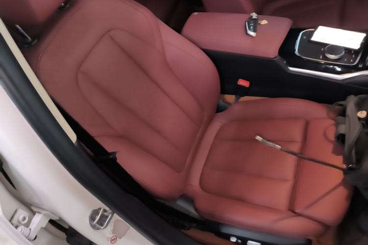 Used BMW i3 2022 eDrive 35 L Right Front Seat