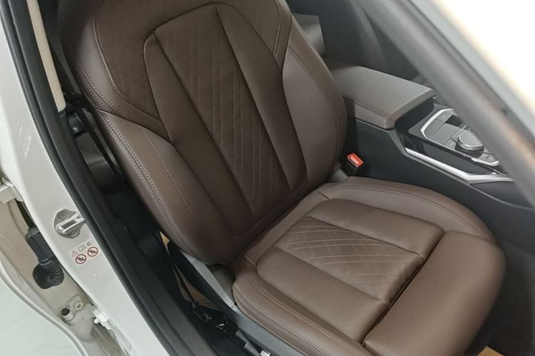 Used BMW i3 2022 eDrive 35 L Right Front Seat