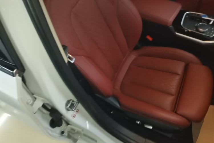 Used BMW i3 2022 eDrive 35 L Right Front Seat