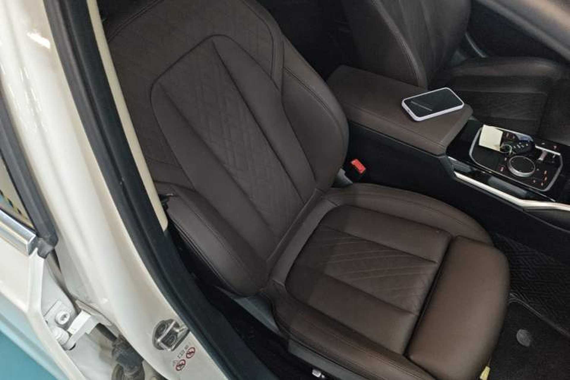 Used BMW i3 2022 eDrive 35 L Right Front Seat
