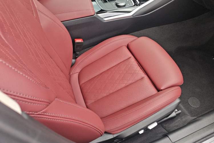 Used BMW i3 2022 eDrive 35 L Right Front Seat