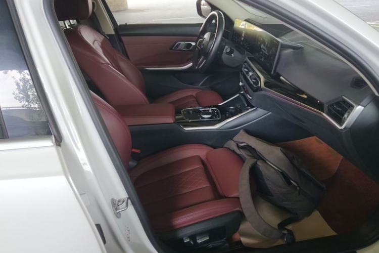 Used BMW i3 2022 eDrive 35 L Right Front Seat