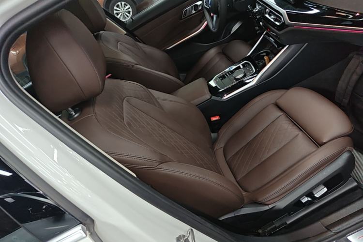 Used BMW i3 2022 eDrive 35 L Right Front Seat
