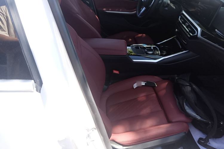 Used BMW i3 2022 eDrive 35 L Right Front Seat