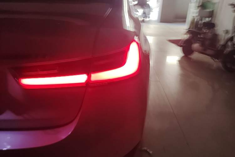 Used BMW i3 2022 eDrive 35 L Right Rear Taillight