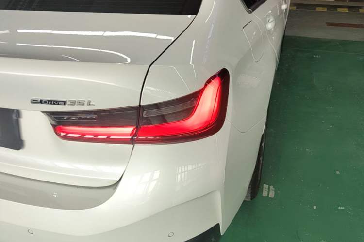 Used BMW i3 2022 eDrive 35 L Right Rear Taillight