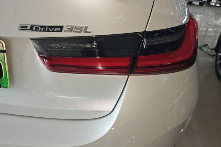 Used BMW i3 2022 eDrive 35 L Right Rear Taillight