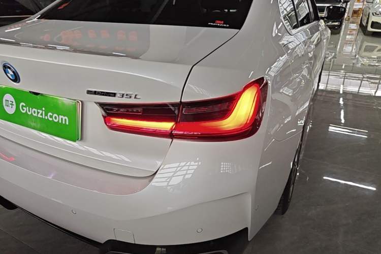 Used BMW i3 2022 eDrive 35 L Right Rear Taillight