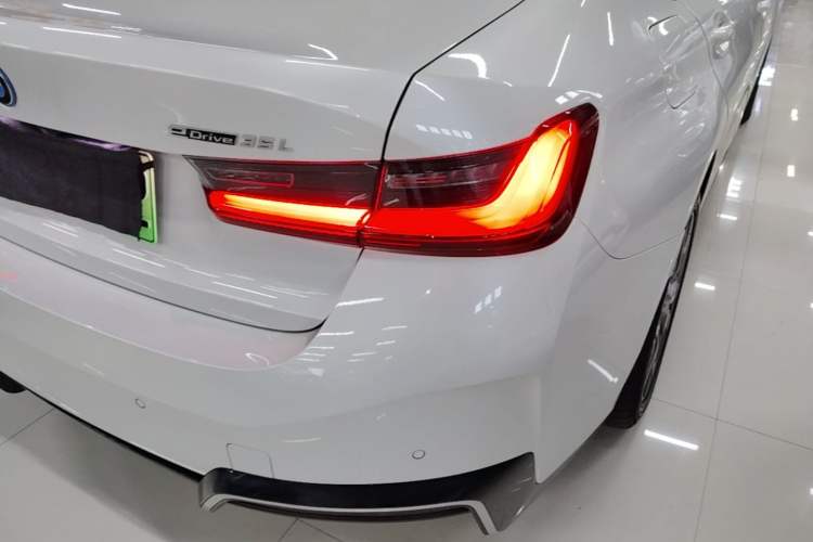 Used BMW i3 2022 eDrive 35 L Right Rear Taillight