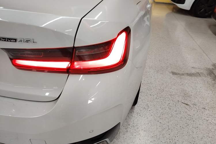 Used BMW i3 2022 eDrive 35 L Right Rear Taillight