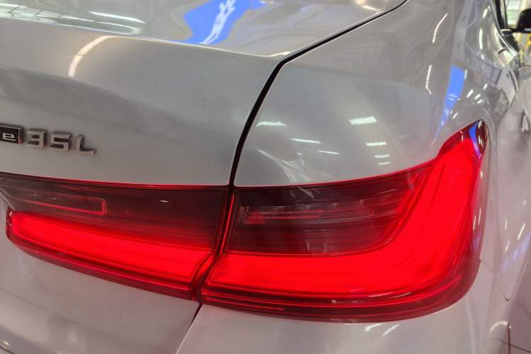 Used BMW i3 2022 eDrive 35 L Right Rear Taillight