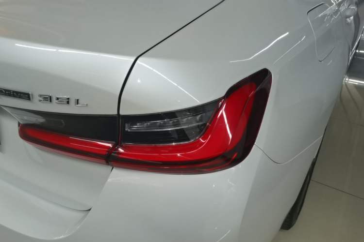 Used BMW i3 2022 eDrive 35 L Right Rear Taillight
