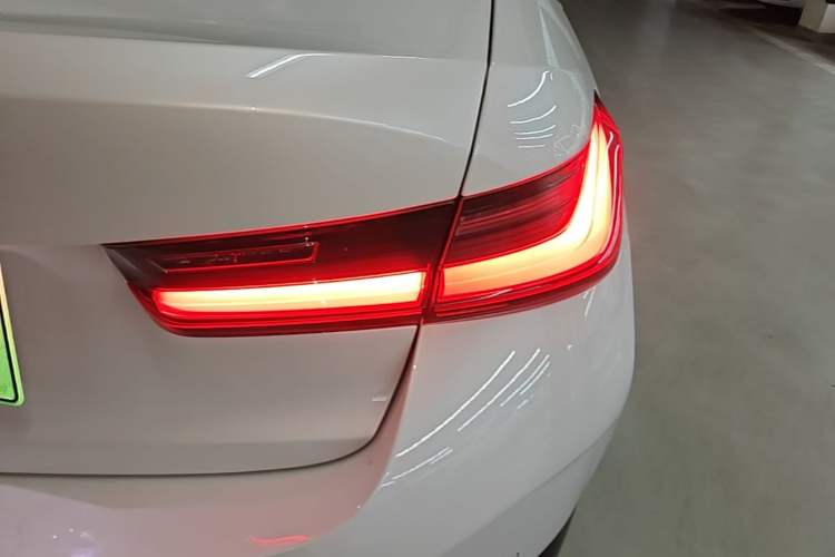 Used BMW i3 2022 eDrive 35 L Right Rear Taillight