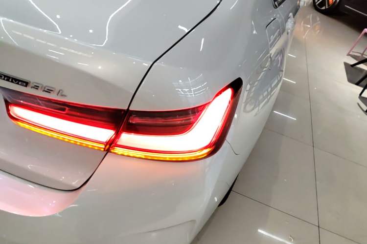 Used BMW i3 2022 eDrive 35 L Right Rear Taillight
