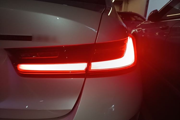Used BMW i3 2022 eDrive 35 L Right Rear Taillight