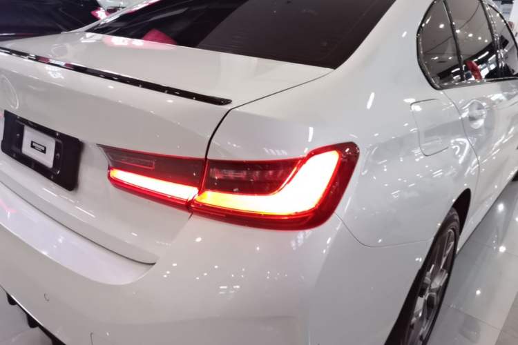 Used BMW i3 2022 eDrive 35 L Right Rear Taillight