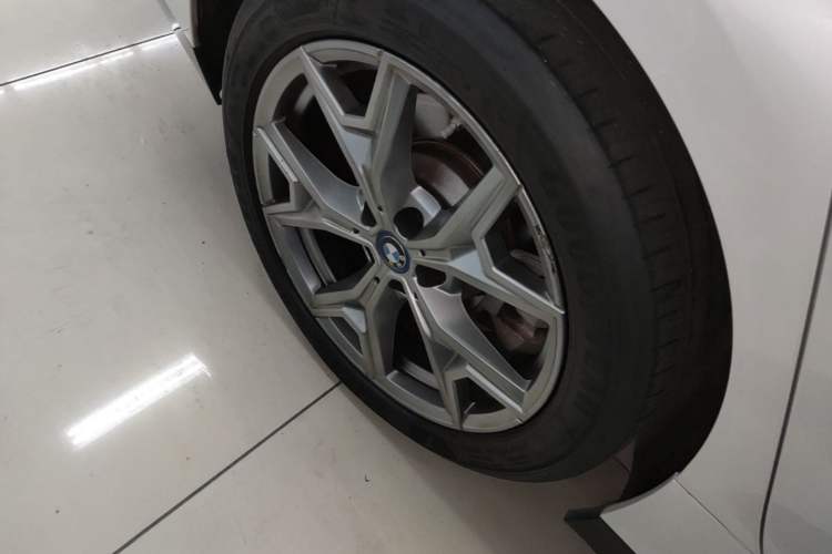 Used BMW i3 2022 eDrive 35 L Right Rear Wheel Hub