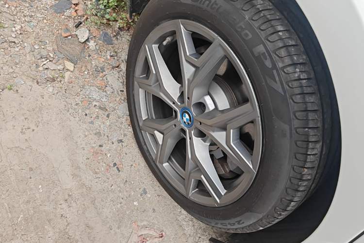 Used BMW i3 2022 eDrive 35 L Right Rear Wheel Hub