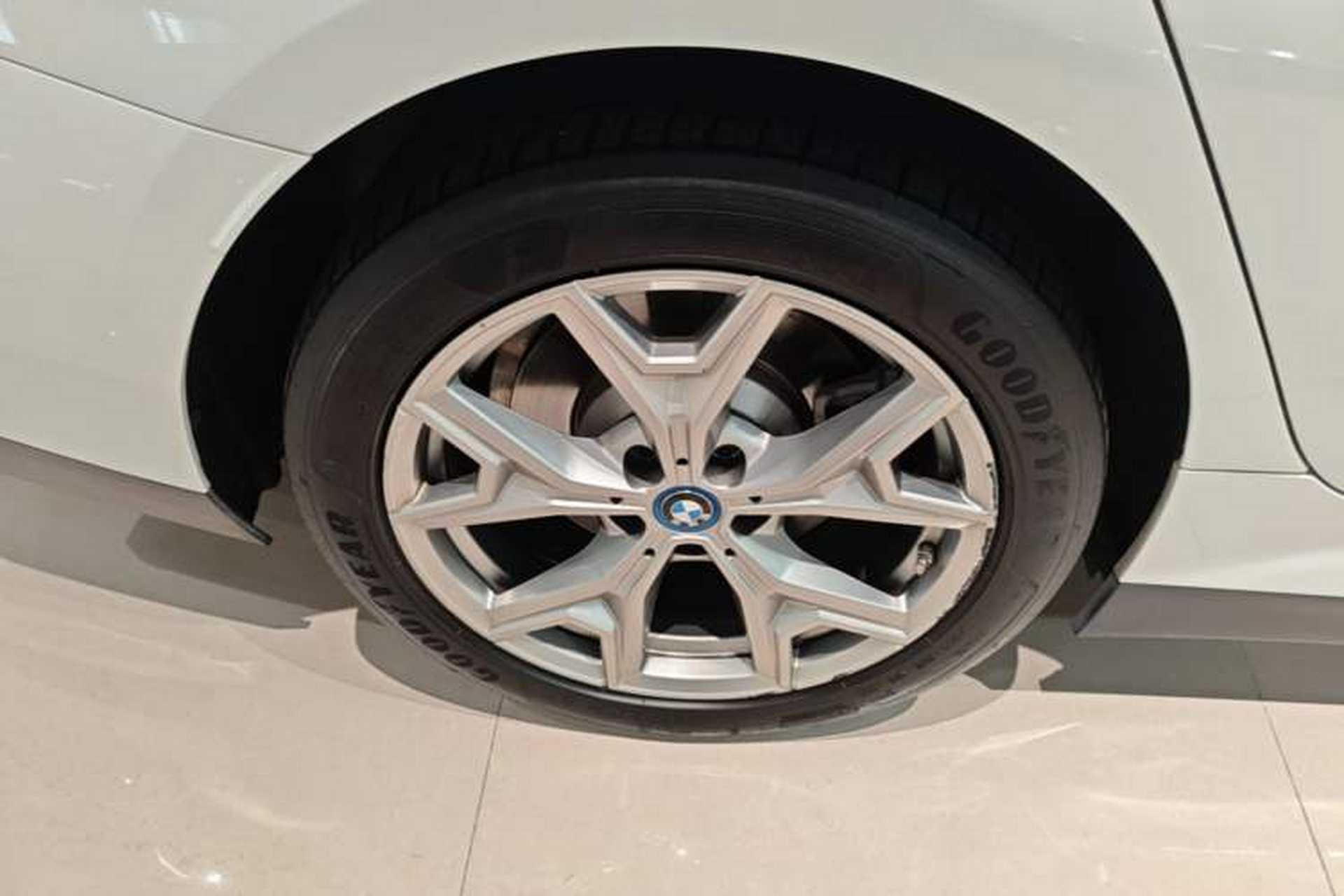 Used BMW i3 2022 eDrive 35 L Right Rear Wheel Hub