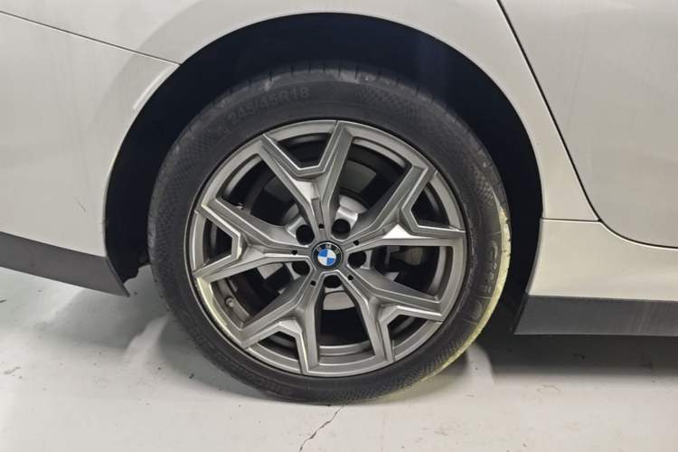 Used BMW i3 2022 eDrive 35 L Right Rear Wheel Hub