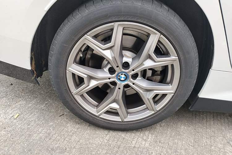 Used BMW i3 2022 eDrive 35 L Right Rear Wheel Hub