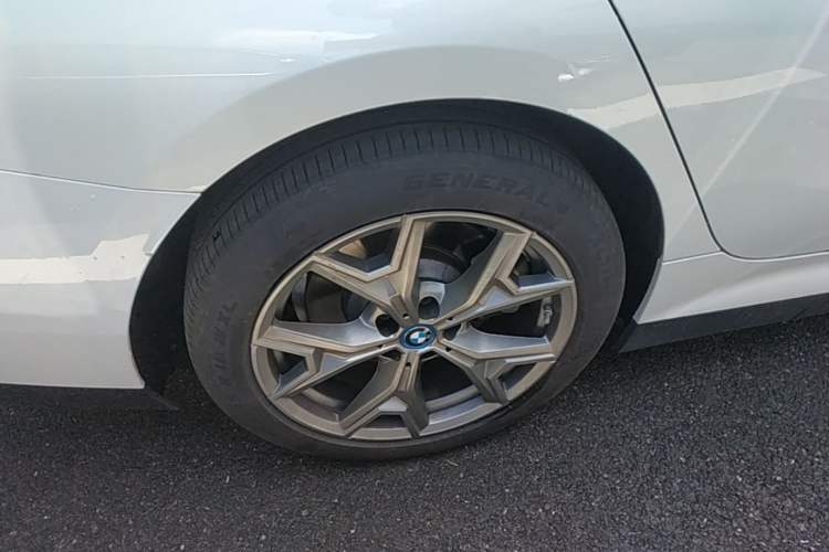 Used BMW i3 2022 eDrive 35 L Right Rear Wheel Hub