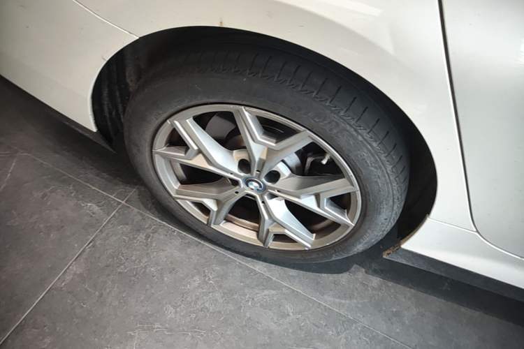 Used BMW i3 2022 eDrive 35 L Right Rear Wheel Hub