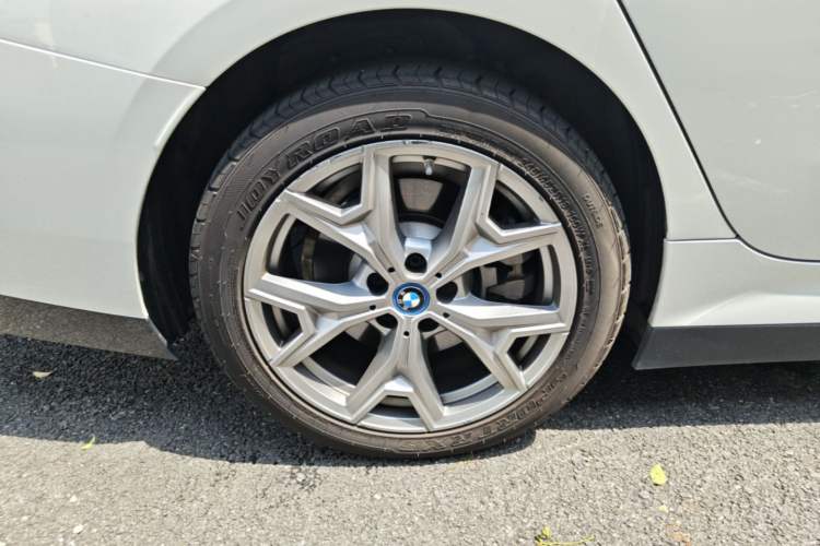 Used BMW i3 2022 eDrive 35 L Right Rear Wheel Hub