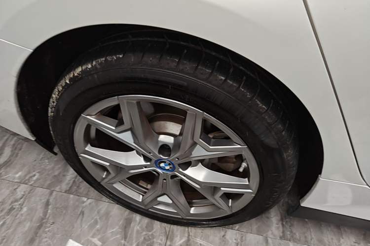 Used BMW i3 2022 eDrive 35 L Right Rear Wheel Hub