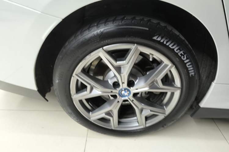 Used BMW i3 2022 eDrive 35 L Right Rear Wheel Hub
