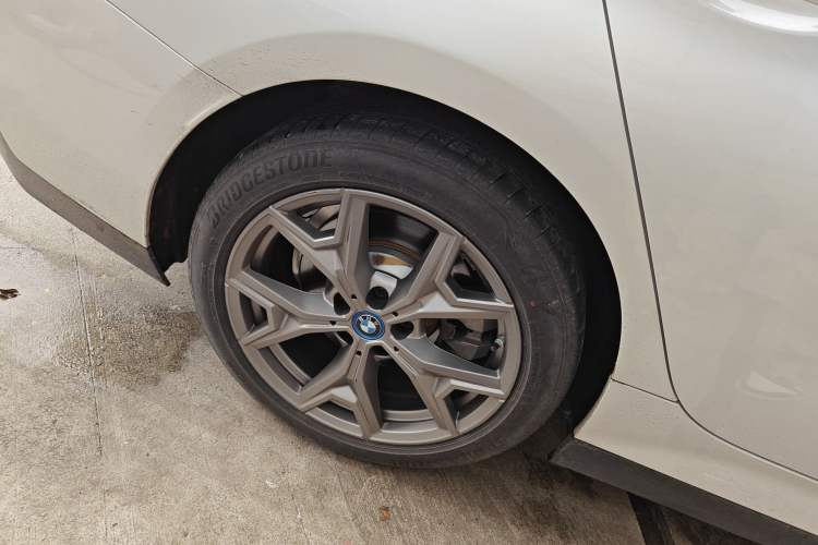 Used BMW i3 2022 eDrive 35 L Right Rear Wheel Hub