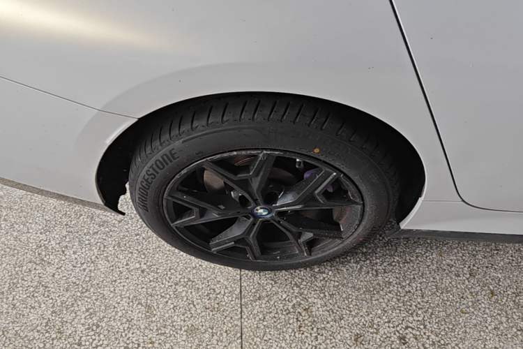 Used BMW i3 2022 eDrive 35 L Right Rear Wheel Hub