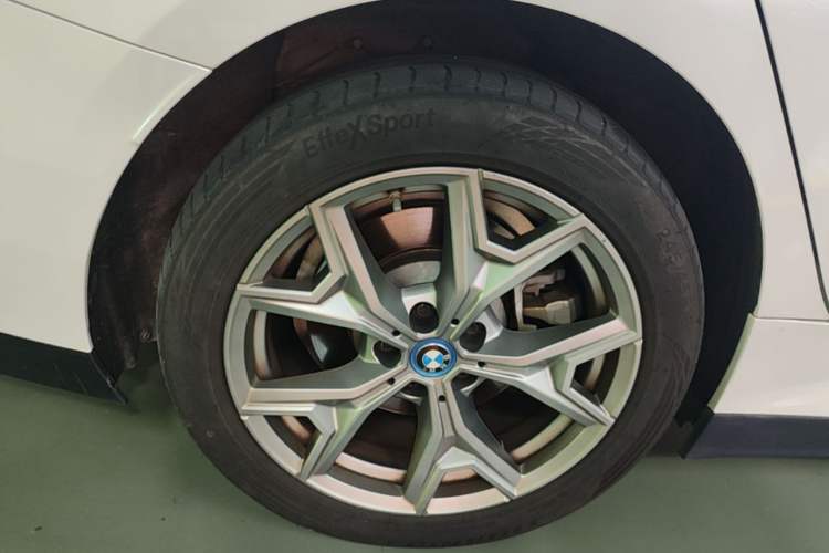 Used BMW i3 2022 eDrive 35 L Right Rear Wheel Hub