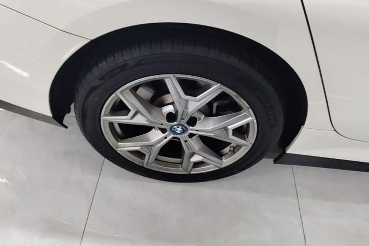 Used BMW i3 2022 eDrive 35 L Right Rear Wheel Hub