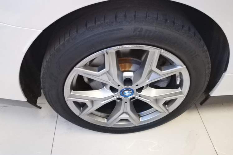 Used BMW i3 2022 eDrive 35 L Right Rear Wheel Hub