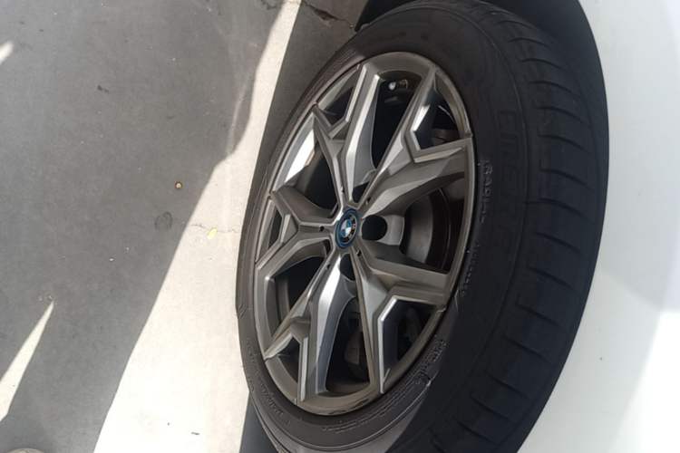 Used BMW i3 2022 eDrive 35 L Right Rear Wheel Hub