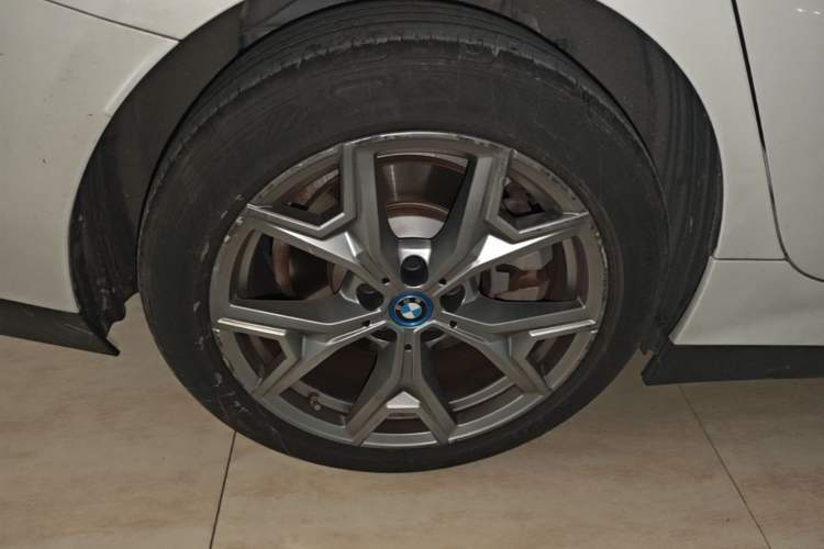 Used BMW i3 2022 eDrive 35 L Right Rear Wheel Hub