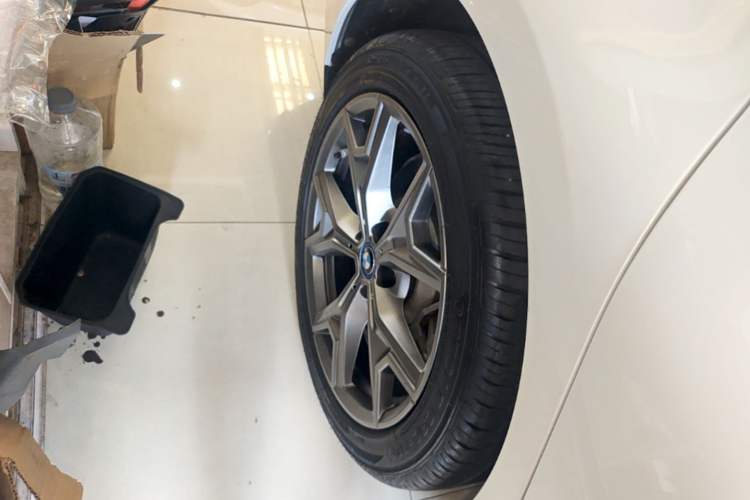 Used BMW i3 2022 eDrive 35 L Right Rear Wheel Hub