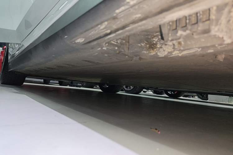Used BMW i3 2022 eDrive 35 L Right Side Sill